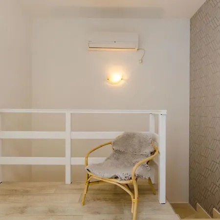 Апартаменты Sea Shell - Triplex Three-bedroom With Terrace *