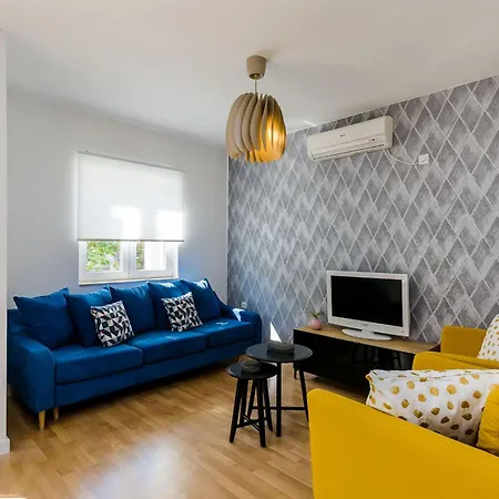 Sea Shell - Triplex Three-bedroom With Terrace Apartament *