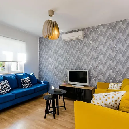 Sea Shell - Triplex Three-bedroom With Terrace Apartament