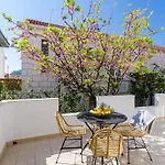 דירה Sea Shell - Triplex Three-bedroom With Terrace דוברובניק