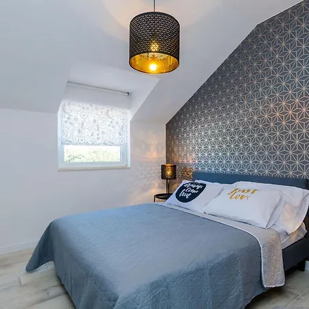 Sea Shell - Triplex Three-bedroom With Terrace